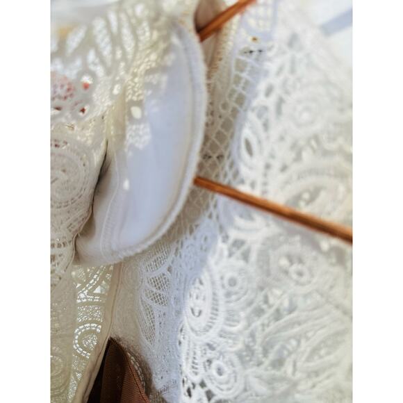 Bronx & Banco White Embroidered Lace Back Cutouts Madeline Lace Bride Dress XS - Picture 12 of 16